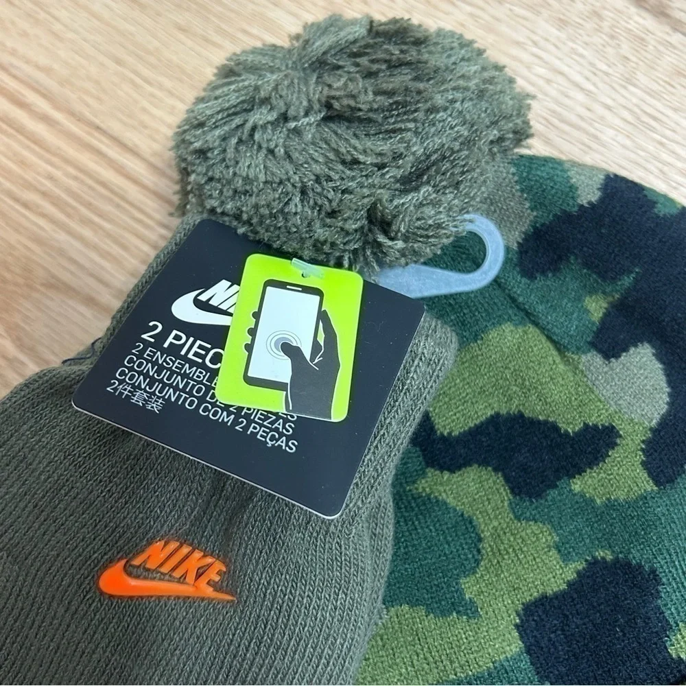 Nike Camouflage Hat Gloves Set Youth Medium Olive Tech Cell Phone Safe Green